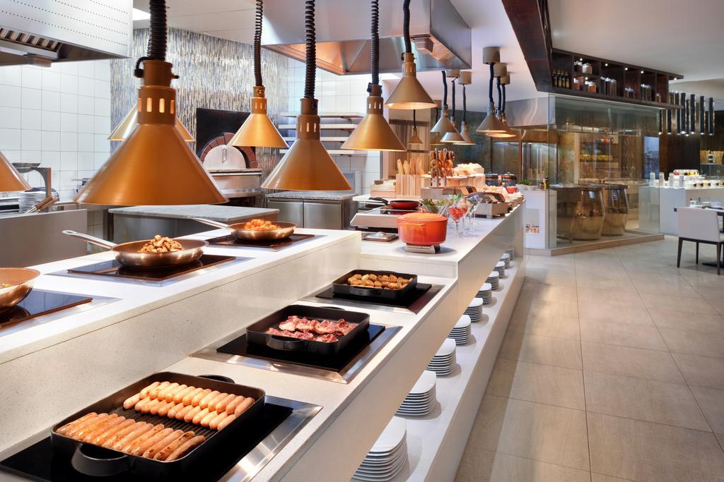 Jw Marriott Hotel Kuwait Kuwait City Екстер'єр фото