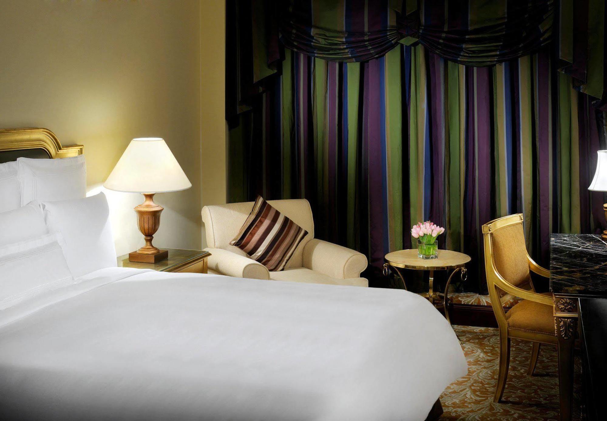 Jw Marriott Hotel Kuwait Kuwait City Номер фото