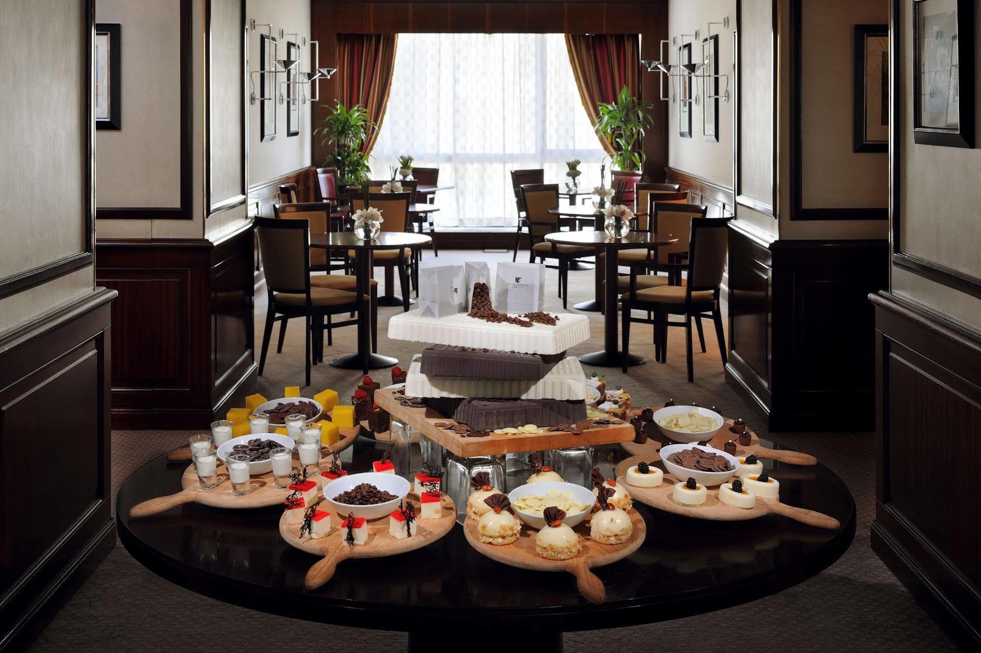Jw Marriott Hotel Kuwait Kuwait City Екстер'єр фото