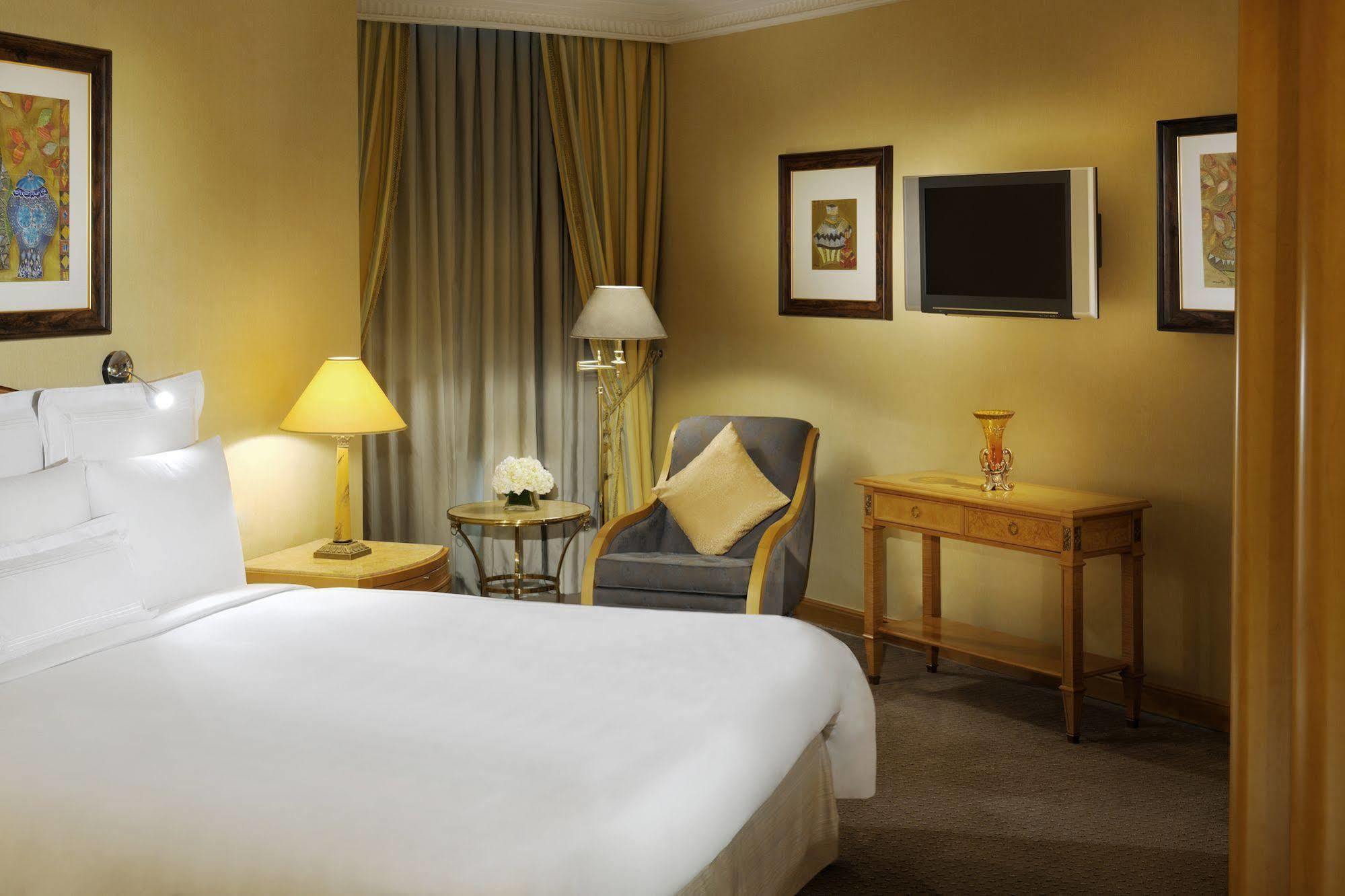 Jw Marriott Hotel Kuwait Kuwait City Номер фото